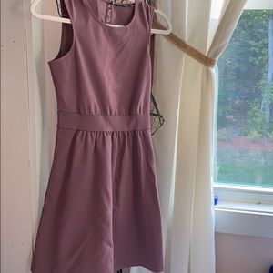 Banana republic mauve colored stretchy dress